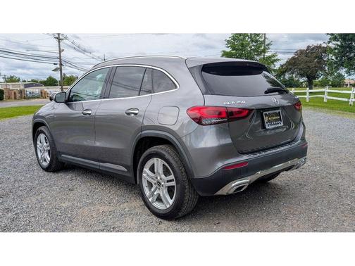 2021 Mercedes-Benz GLA 250 Base 4MATIC