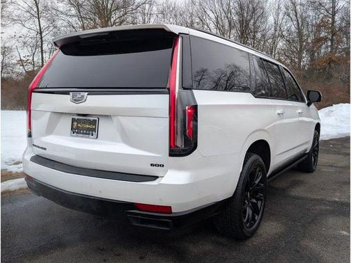 2022 Cadillac Escalade ESV Sport Platinum