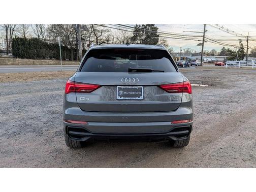 2023 Audi Q3 45 S line Premium