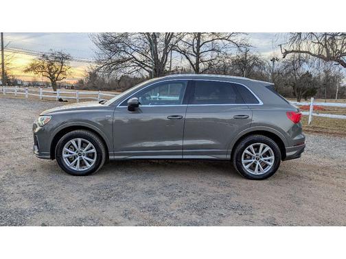 2023 Audi Q3 45 S line Premium