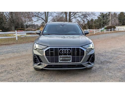 2023 Audi Q3 45 S line Premium