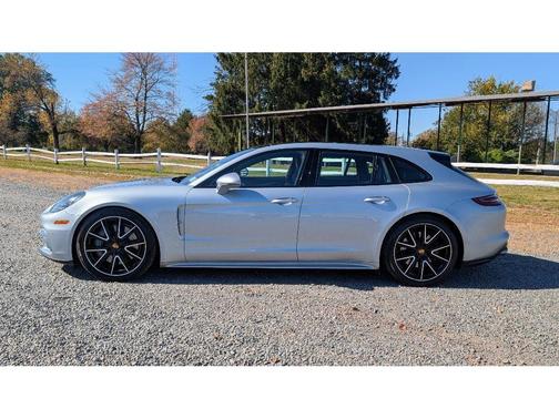 2018 Porsche Panamera 4S