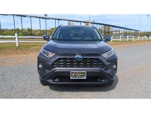 2020 Toyota RAV4 Hybrid XLE