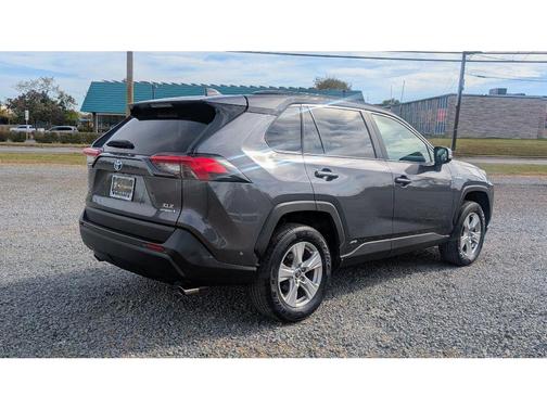 2020 Toyota RAV4 Hybrid XLE