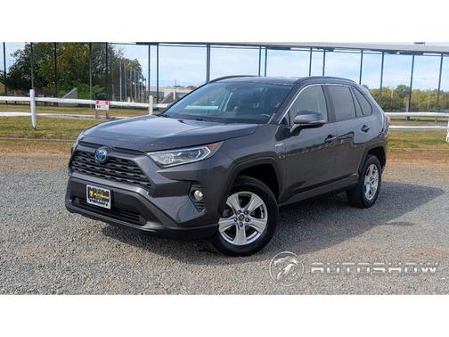 2020 Toyota RAV4 Hybrid XLE