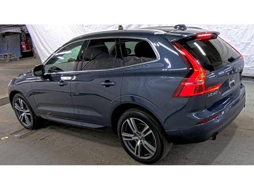 2018 Volvo XC60 T5 Momentum