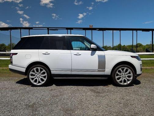 Fuji White 2019 Land Rover Range Rover HSE
