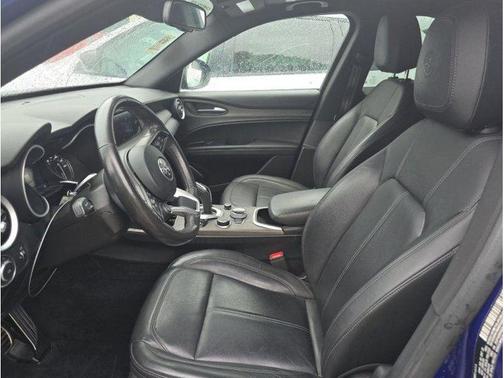 2022 Alfa Romeo Stelvio Ti