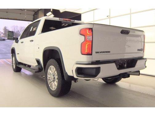2022 Chevrolet Silverado 2500 High Country