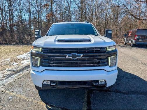 Summit White 2022 Chevrolet Silverado 2500 High Country