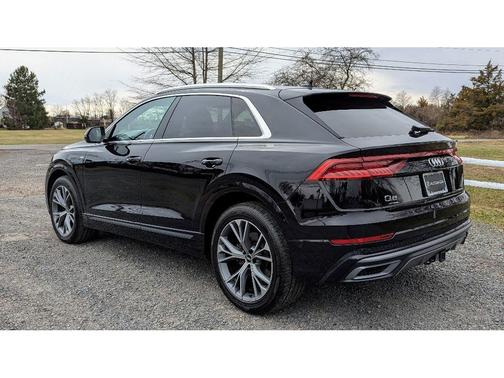 2021 Audi Q8 55 Prestige