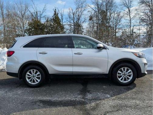 2020 Kia Sorento LX