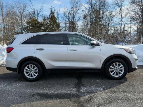 2020 Kia Sorento LX