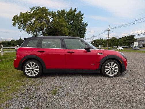 Chili Pepper Red 2022 MINI Clubman Cooper S ALL4