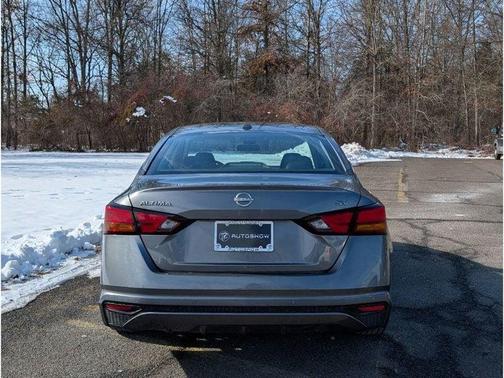 Gun Metallic 2024 Nissan Altima 2.5 SV