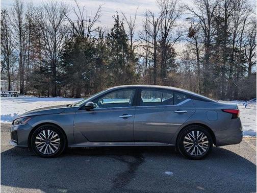 Gun Metallic 2024 Nissan Altima 2.5 SV