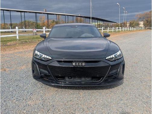 2022 Audi RS e-tron GT Base