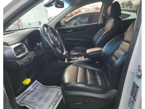 2019 Kia Sorento EX V6