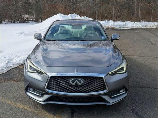 2017 INFINITI Q60 2.0T Premium
