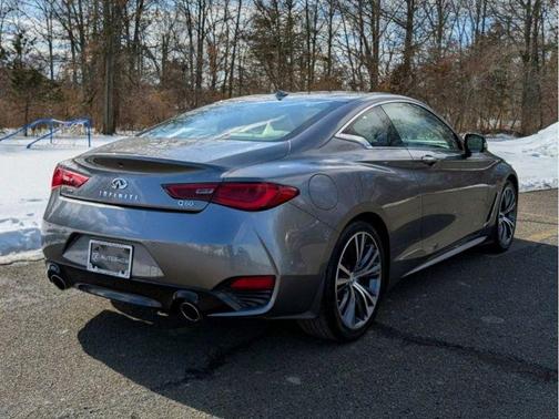 2017 INFINITI Q60 2.0T Premium