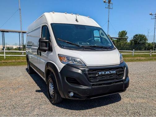 Bright White Clearcoat 2026 RAM ProMaster 2500 High Roof