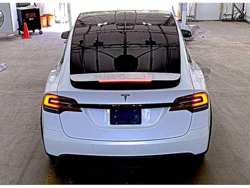 Pearl White Multi 2022 Tesla Model X Base