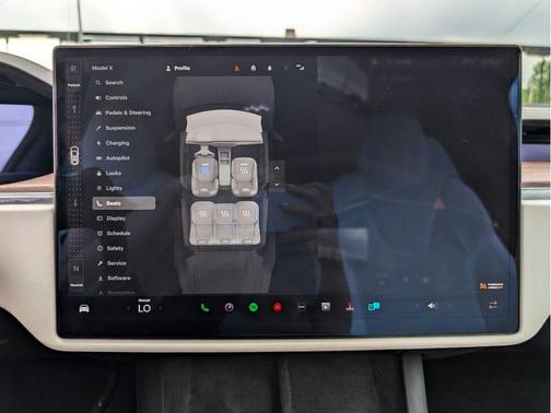 Pearl White Multi 2022 Tesla Model X Base