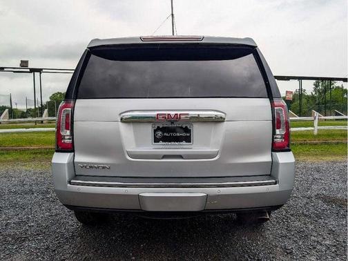 Quicksilver Metallic 2018 GMC Yukon Denali