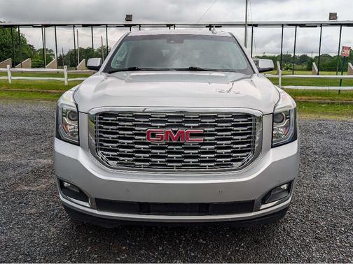Quicksilver Metallic 2018 GMC Yukon Denali