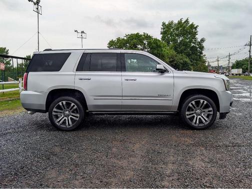 Quicksilver Metallic 2018 GMC Yukon Denali