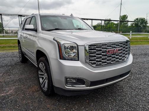 Quicksilver Metallic 2018 GMC Yukon Denali