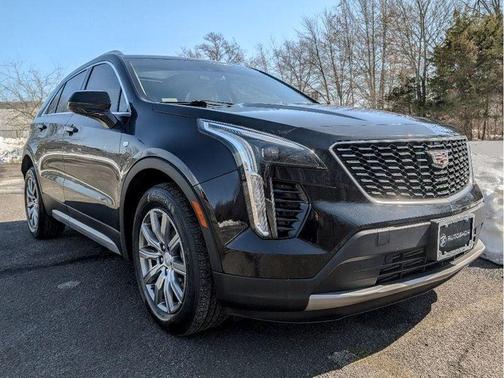 Stellar Black Metallic 2020 Cadillac XT4 Premium Luxury