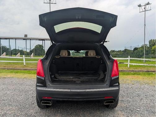 Stellar Black Metallic 2018 Cadillac XT5 Base
