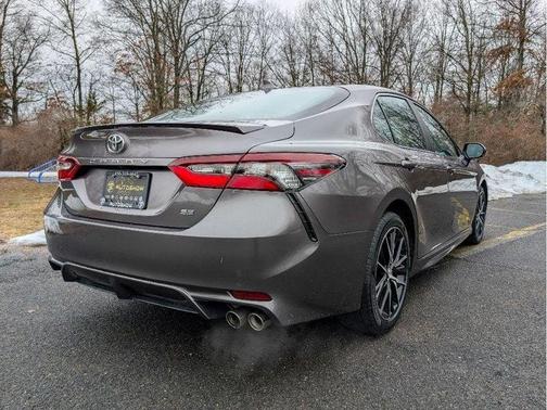 Predawn Gray Mica 2022 Toyota Camry SE
