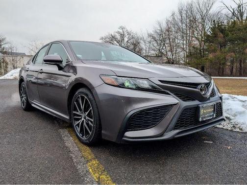 Predawn Gray Mica 2022 Toyota Camry SE
