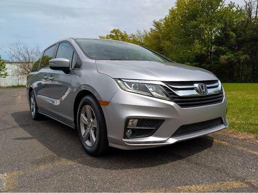 Lunar Silver Metallic 2019 Honda Odyssey EX-L
