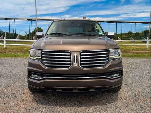 Java Metallic 2016 Lincoln Navigator Reserve