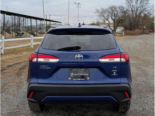 2024 Toyota Corolla Cross LE