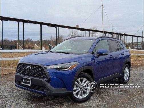 2024 Toyota Corolla Cross LE