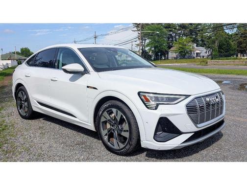 2021 Audi e-tron Premium Plus