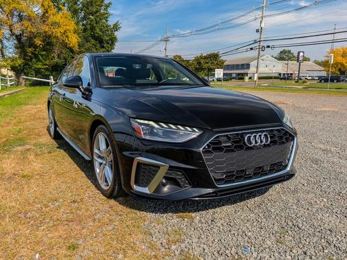 Mythos Black Metallic 2024 Audi A4 45 S line quattro Premium