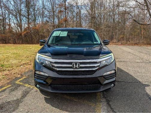 Crystal Black Pearl 2017 Honda Pilot EX-L