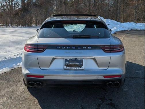 2018 Porsche Panamera 4S