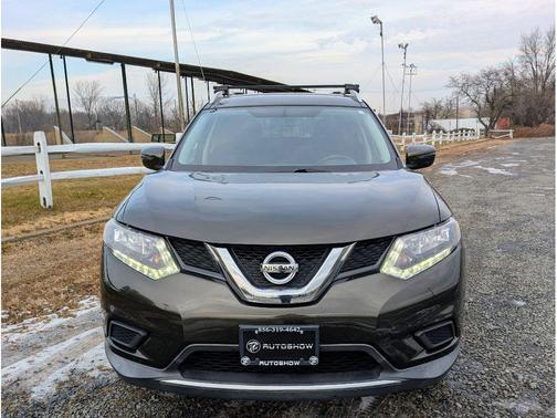 2016 Nissan Rogue SV