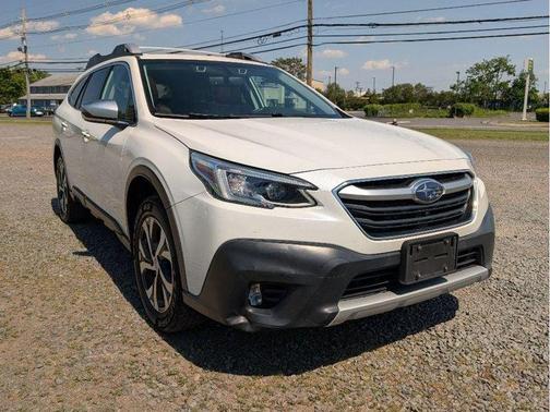 Crystal White Pearl 2022 Subaru Outback Touring XT