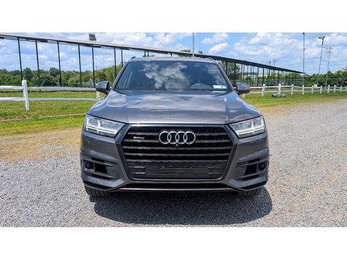 2019 Audi Q7 55 Premium Plus