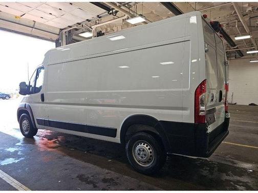 Bright White Clearcoat 2026 RAM ProMaster 2500 High Roof