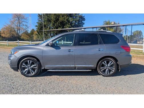 2018 Nissan Pathfinder Platinum