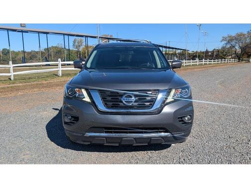 2018 Nissan Pathfinder Platinum