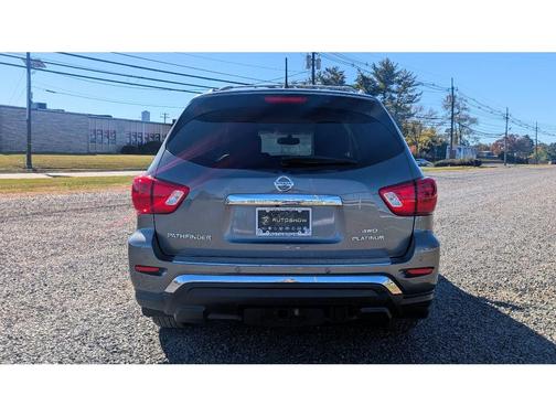2018 Nissan Pathfinder Platinum
